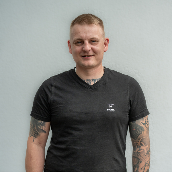 Inhaber und Schädlingsbekämpfer Ronny Prüfer von Prüfer Pest Control als Ansprechpartner für professionelle Schädlingsbekämpfung.